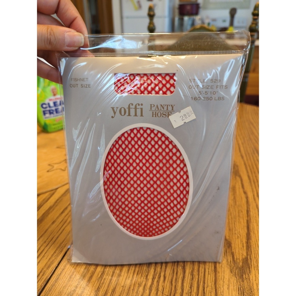 New Vintage Yoffi Fishnet‎ Red Pantyhose Fits 5 Ft To 5'10 And 160 To 250 Lbs
